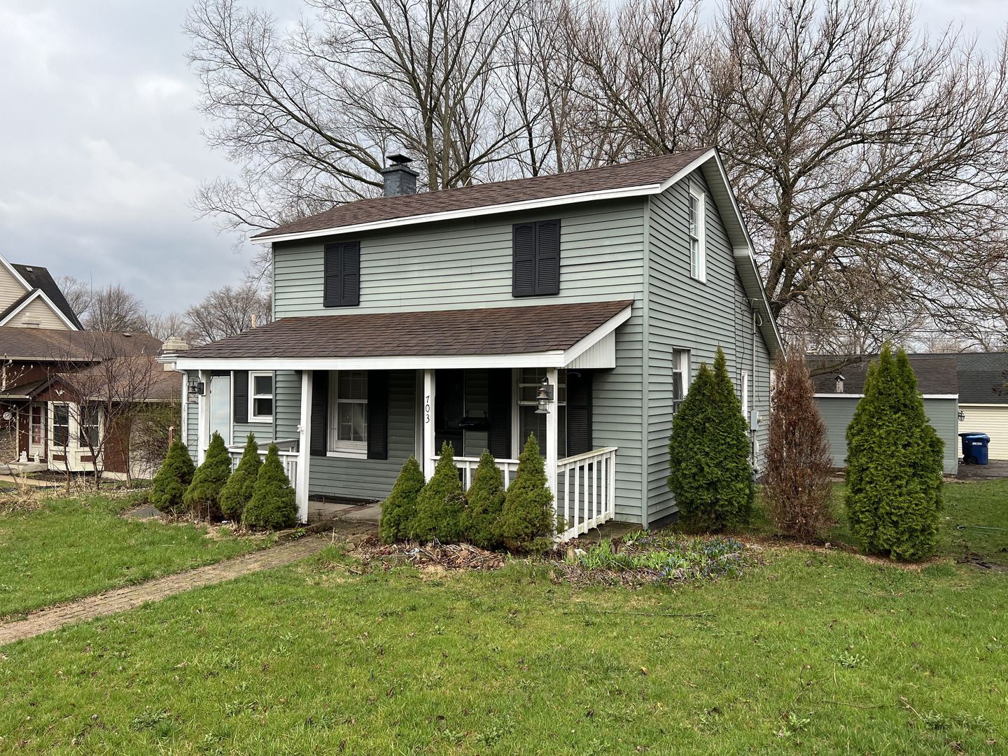703 S 7th Avenue — St. Charles, IL 60174