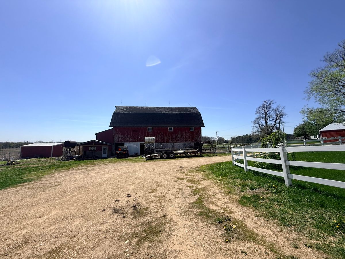 1801 Lee Center Road, Amboy, IL 61310