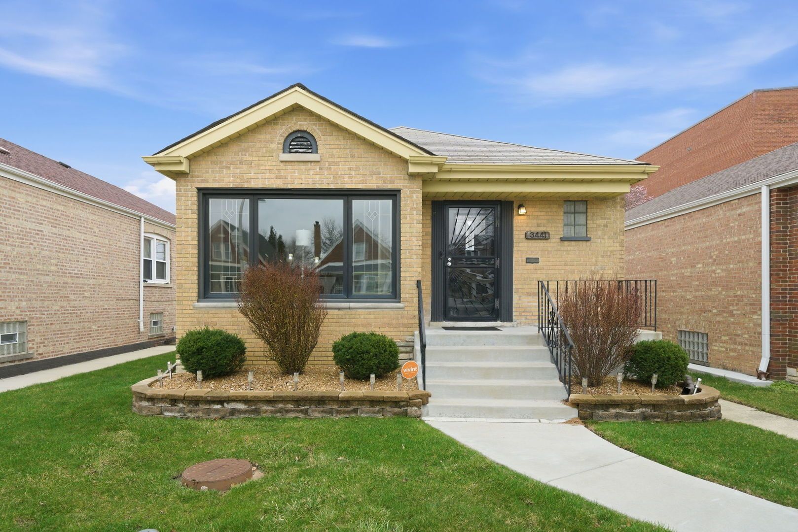 3441 W 83rd Street — Chicago, IL 60652