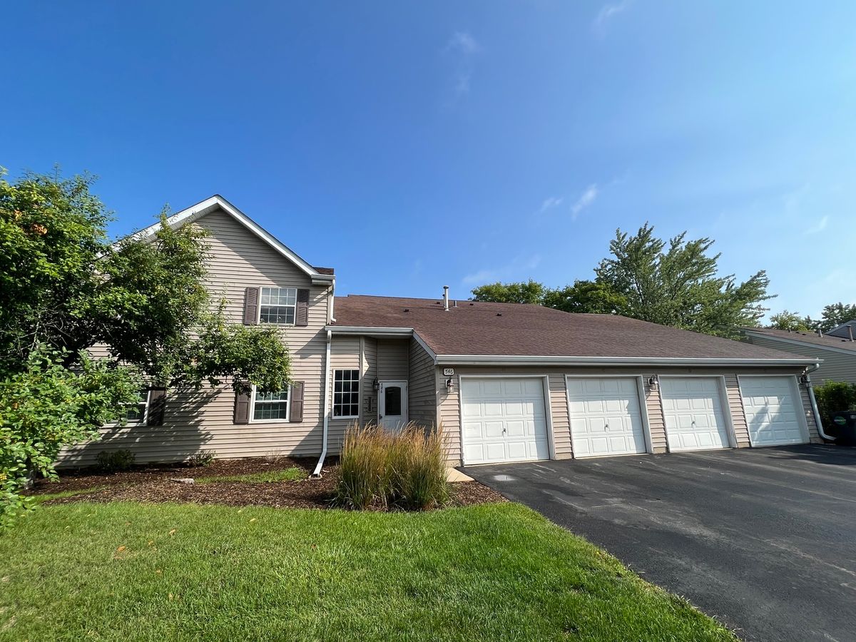 546 Shag Bark Lane, Streamwood, IL 60107