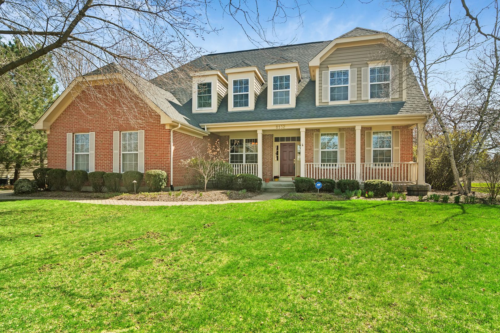 8132 Danneil Circle — Long Grove, IL 60047
