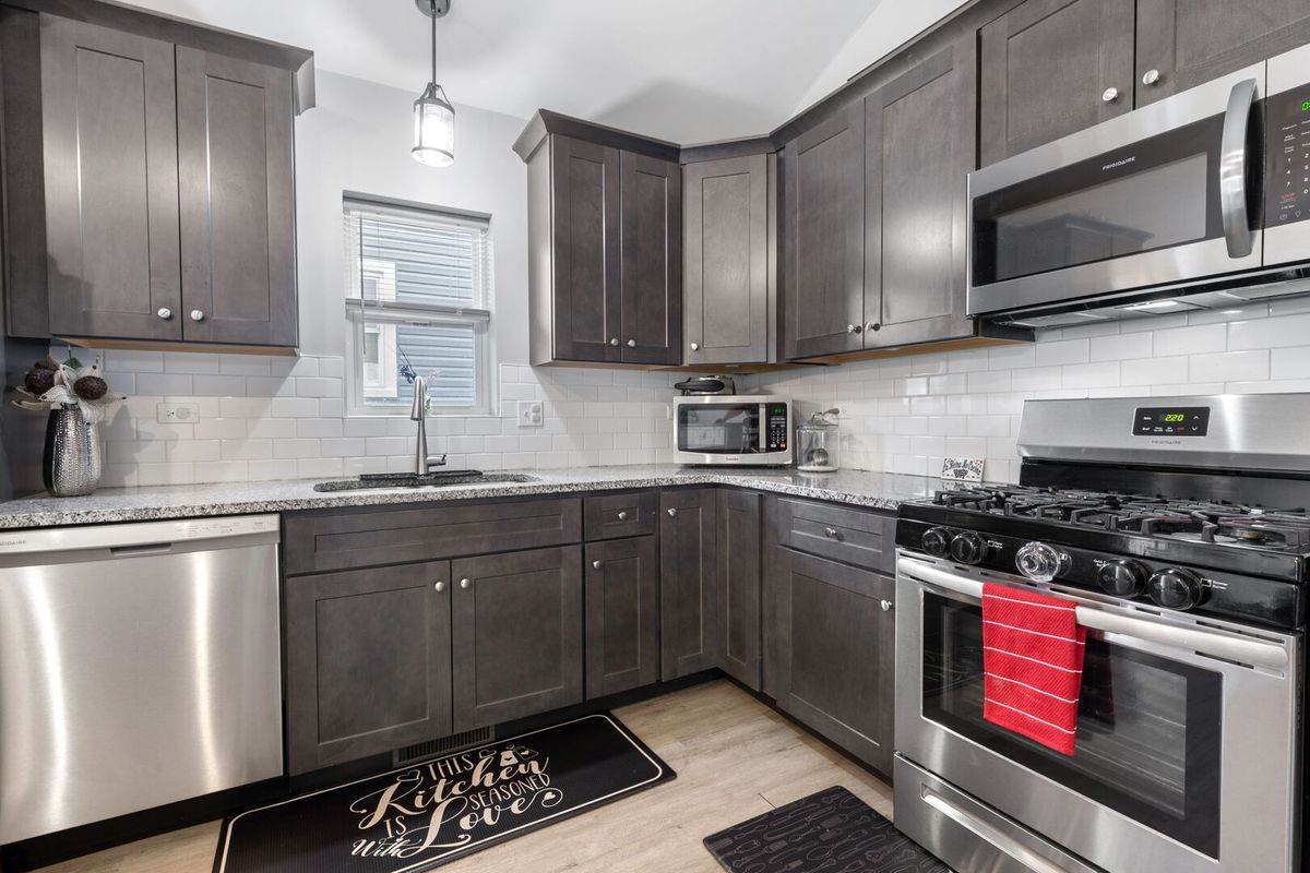 14619 S Albany Avenue, Posen, IL 60469