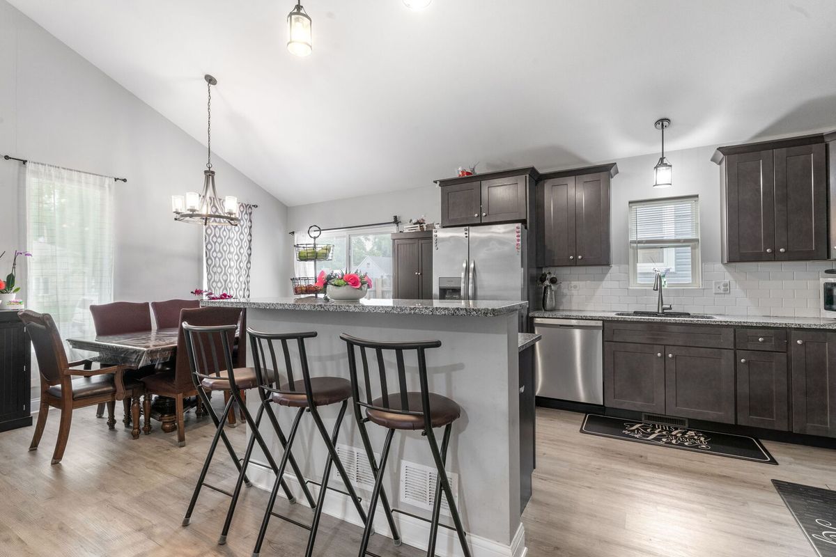 14619 S Albany Avenue, Posen, IL 60469