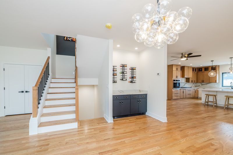 2247 6th Avenue, North Riverside, IL 60546