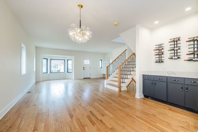 2247 6th Avenue, North Riverside, IL 60546