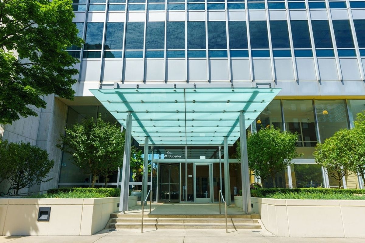 500 Superior Street, Chicago, IL 60654