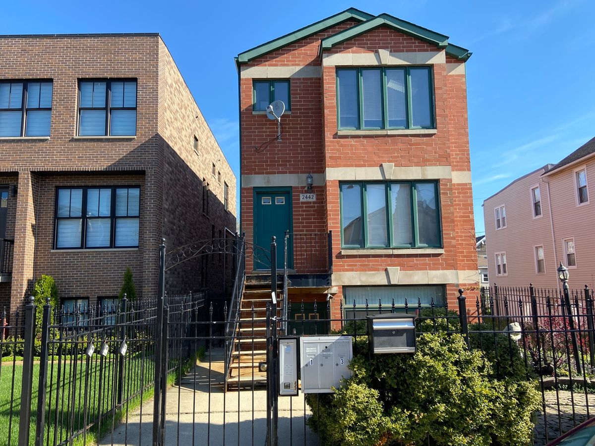 2442 Fillmore Street, Chicago, IL 60612