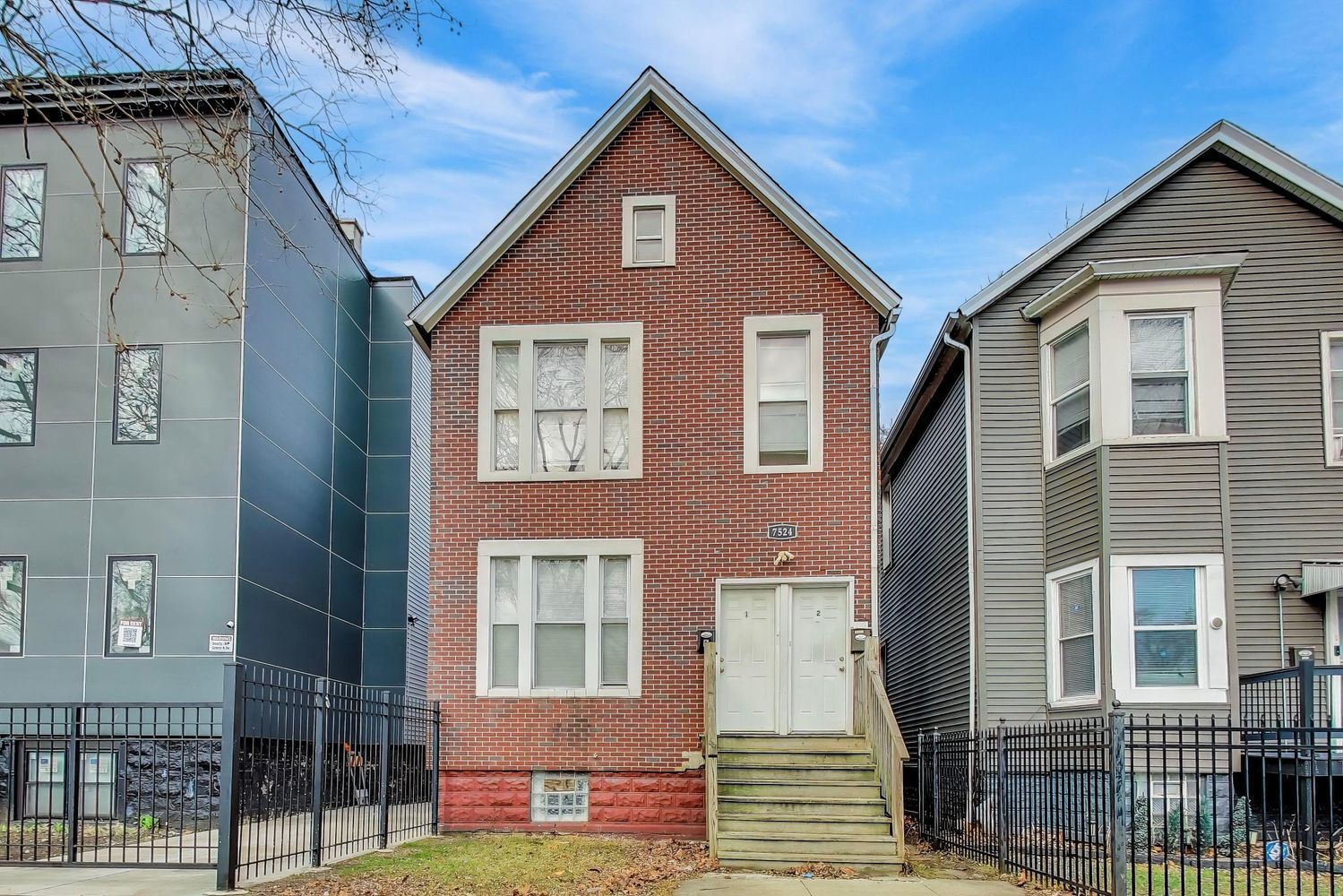 7524 S Ellis Avenue — Chicago, IL 60619