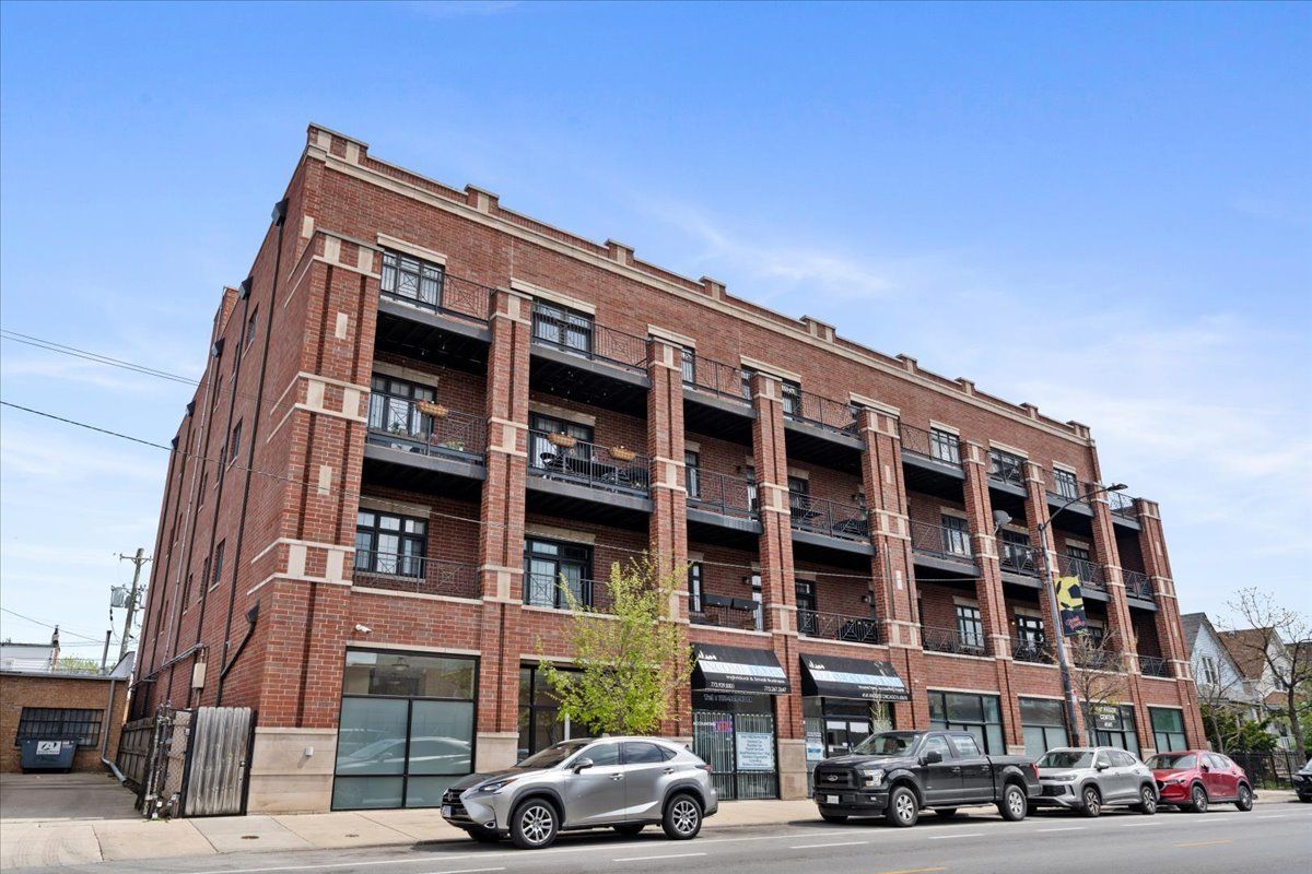 4141 Kedzie Avenue, Chicago, IL 60618
