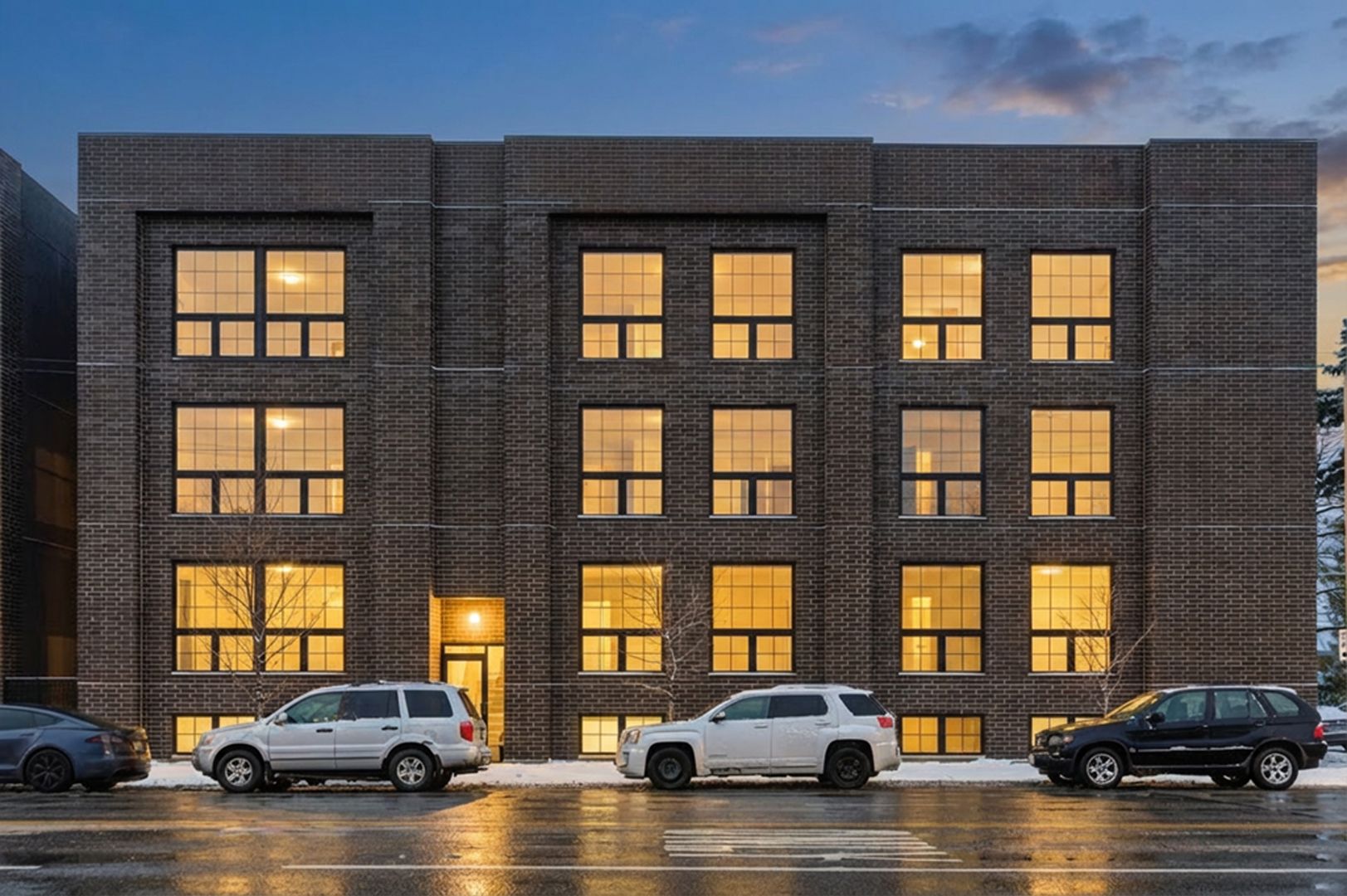 5830 N Lincoln Avenue #2E — Chicago, IL 60659