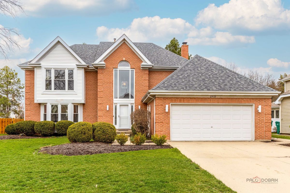 2955 Roslyn Lane, Buffalo Grove, IL 60089
