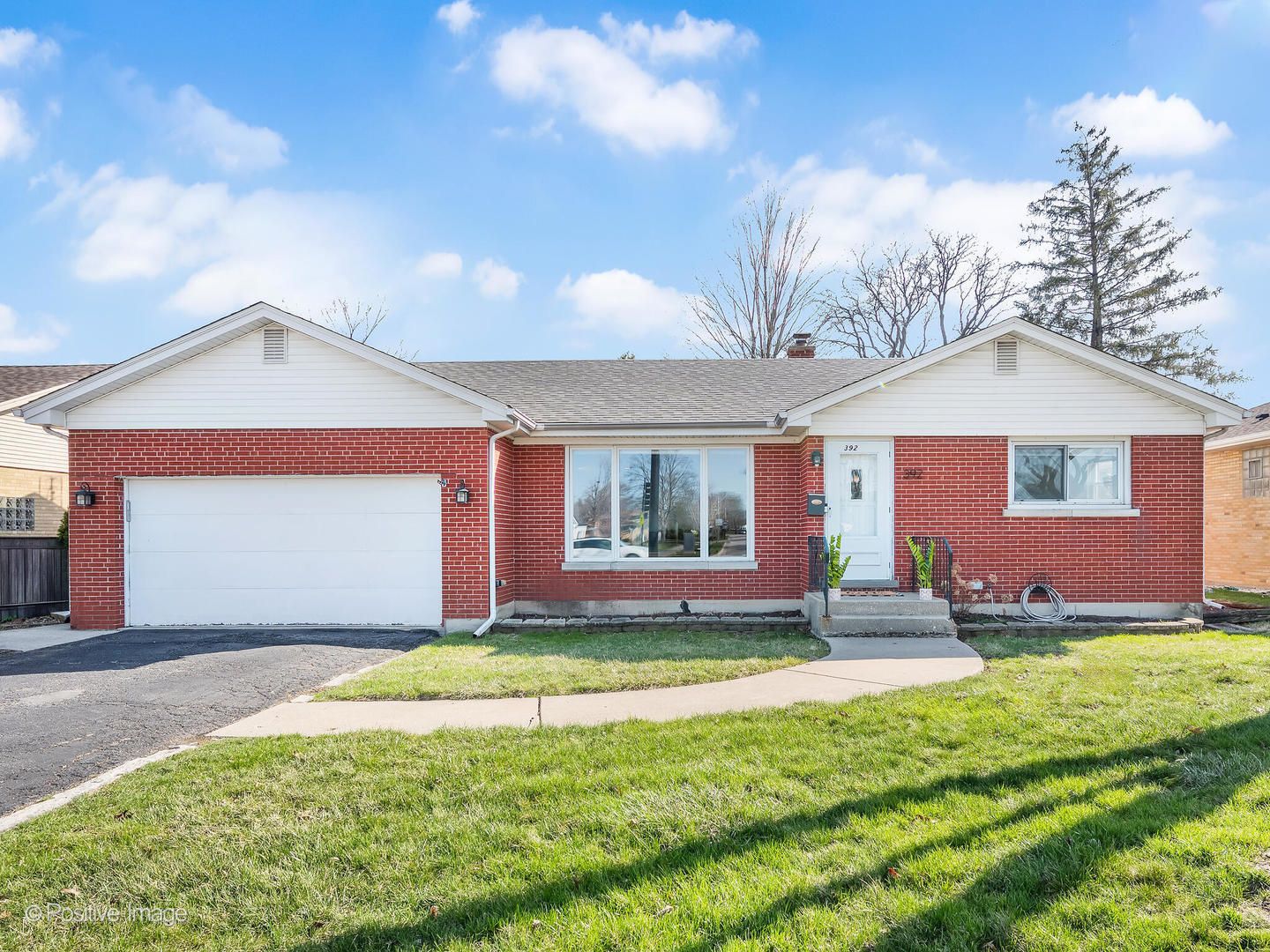 392 Saint Charles Road — Elmhurst, IL 60126