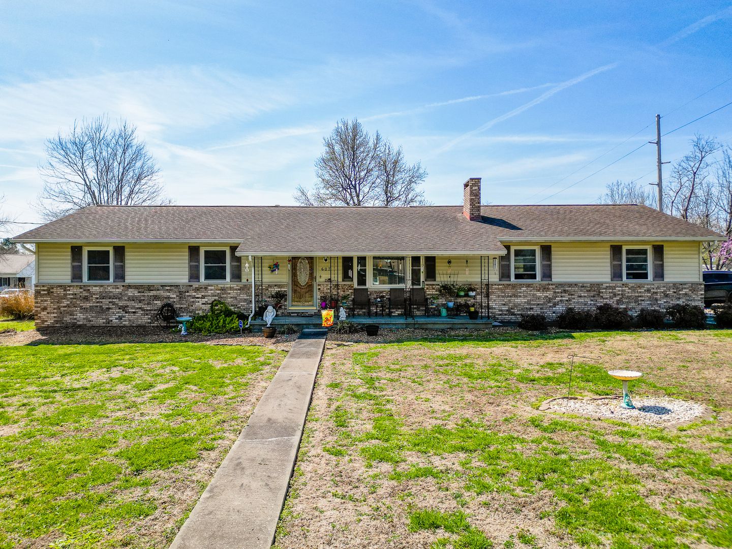 607 E 15th Street — Johnston City, IL 62951
