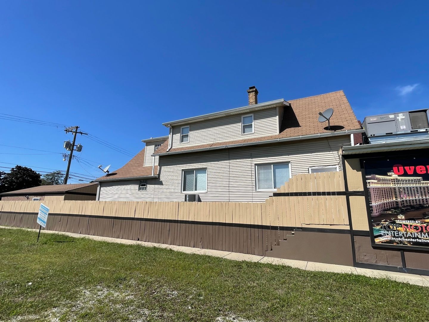 714 Broadway Avenue #REAR — Melrose Park, IL 60160