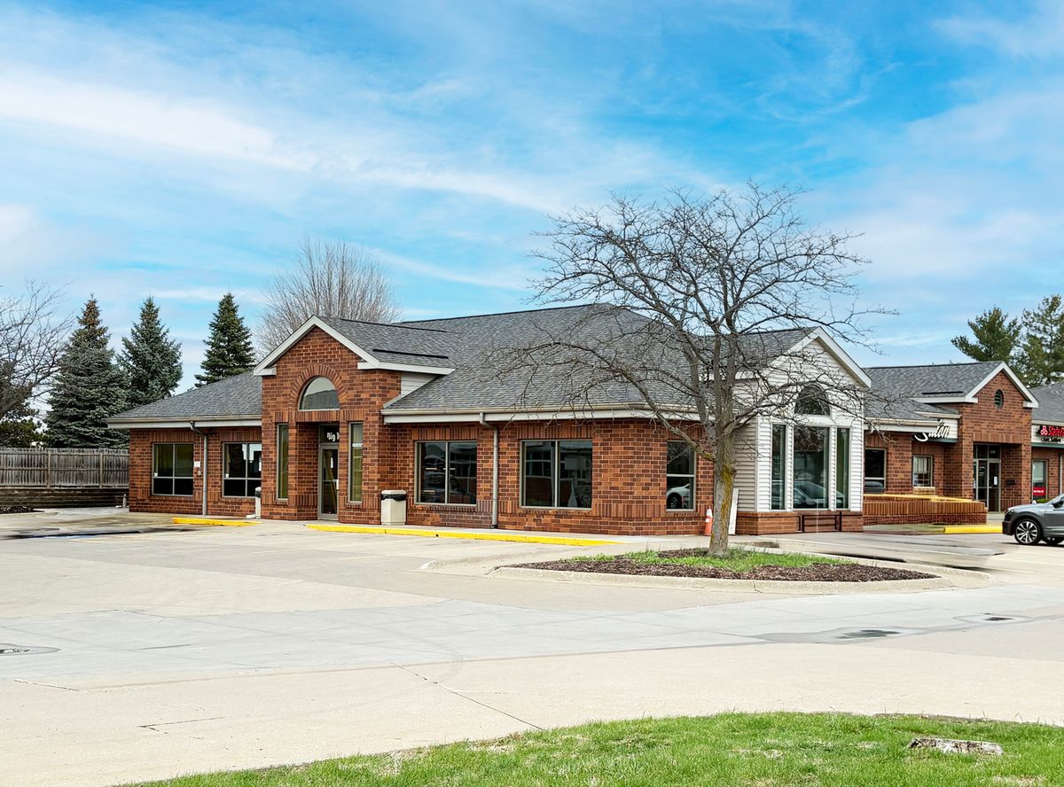 2480 53rd Avenue, Bettendorf, IA 52722