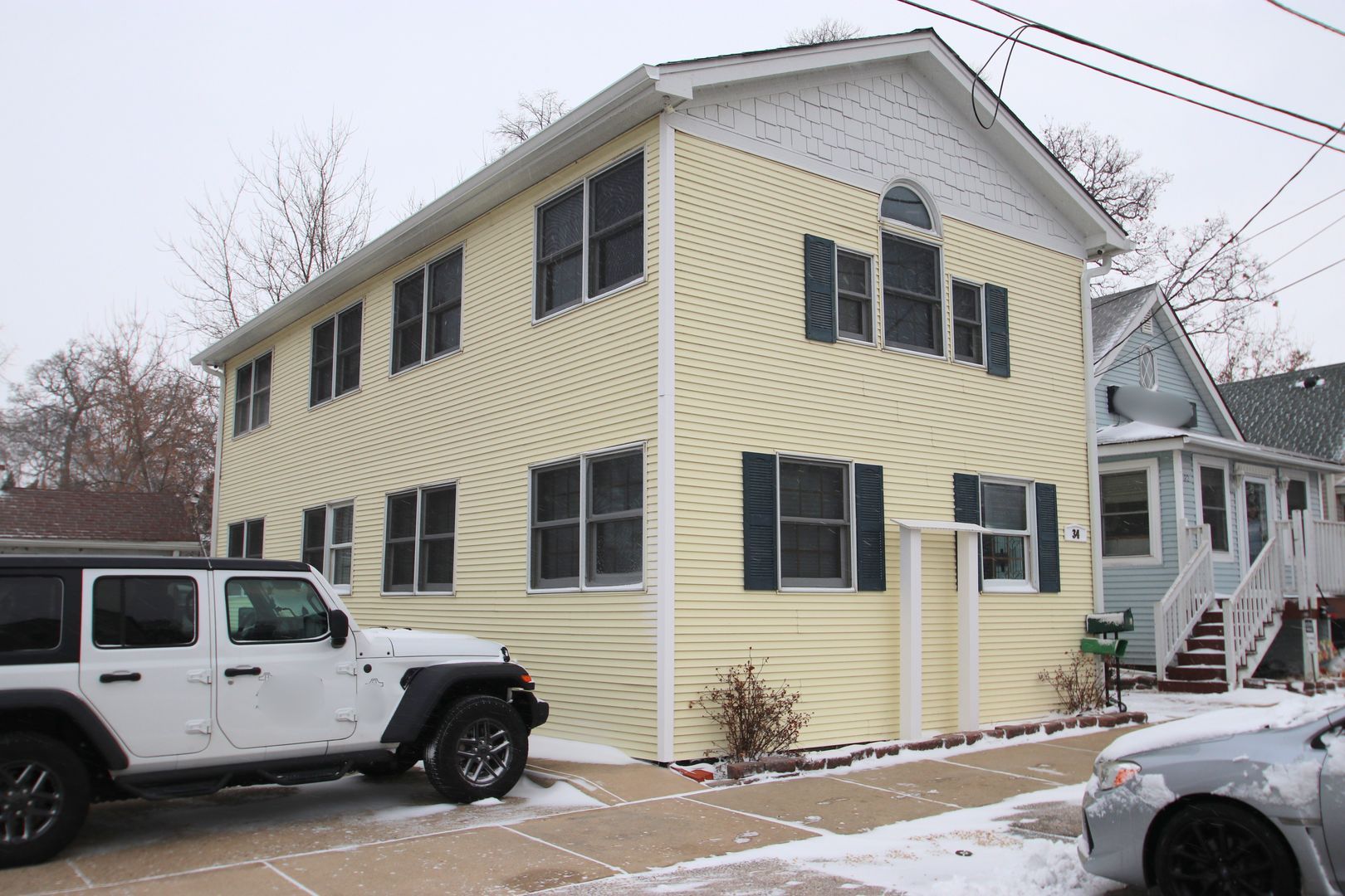 34 W Grand Avenue #203 — Fox Lake, IL 60020