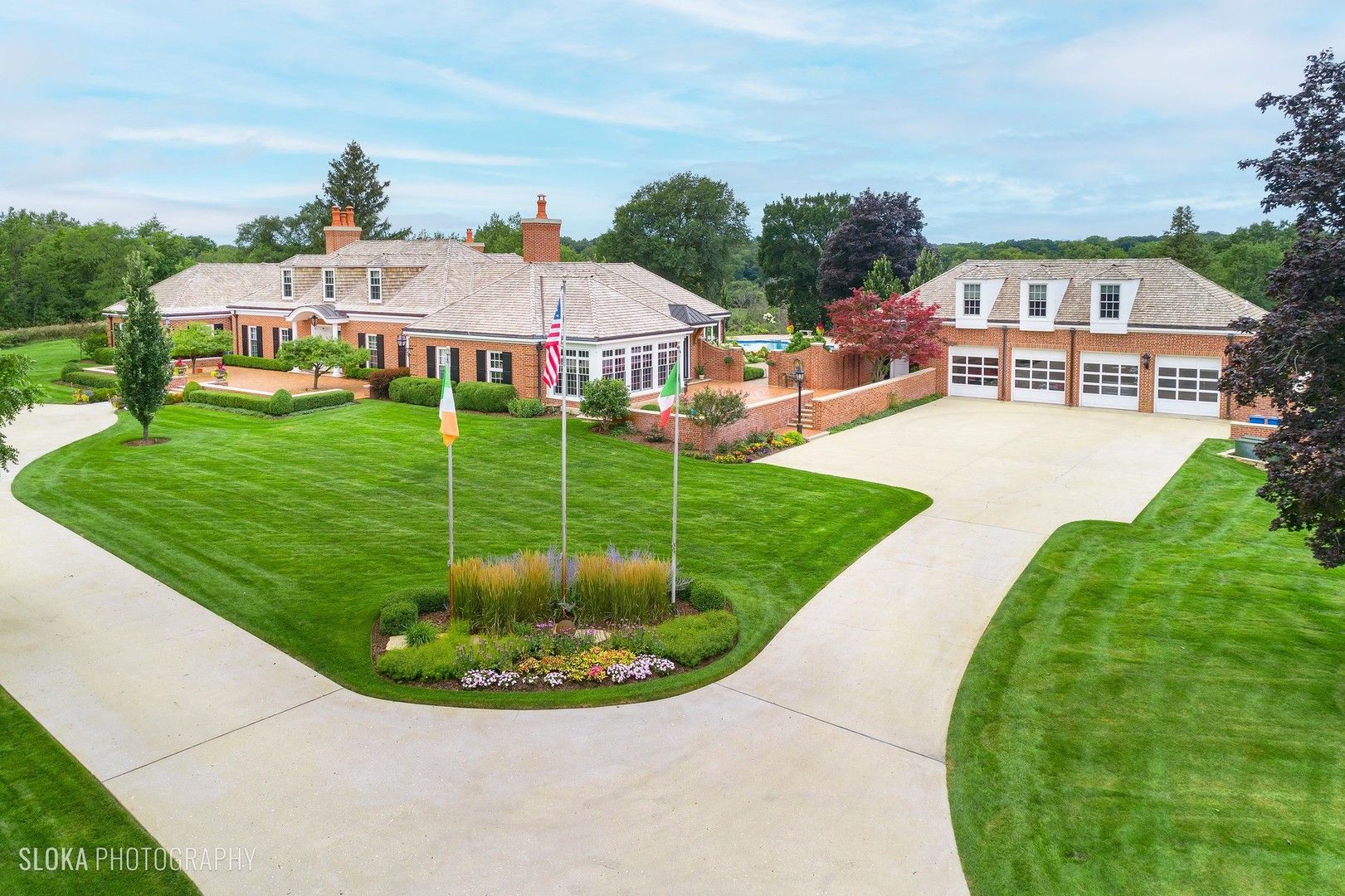 546 Oak Knoll Road — Barrington Hills, IL 60010