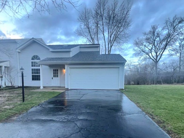 416 Lauren Lane, Island Lake, IL 60042