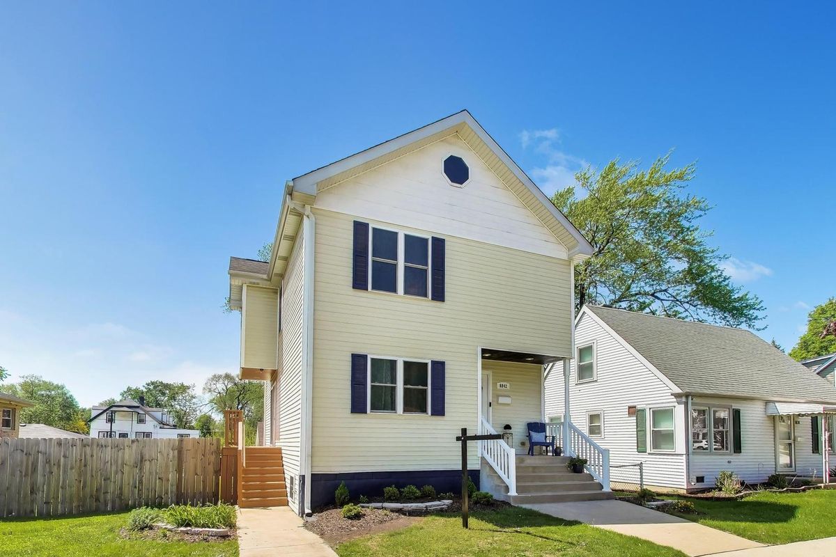 8842 Talman Avenue, Evergreen Park, IL 60805
