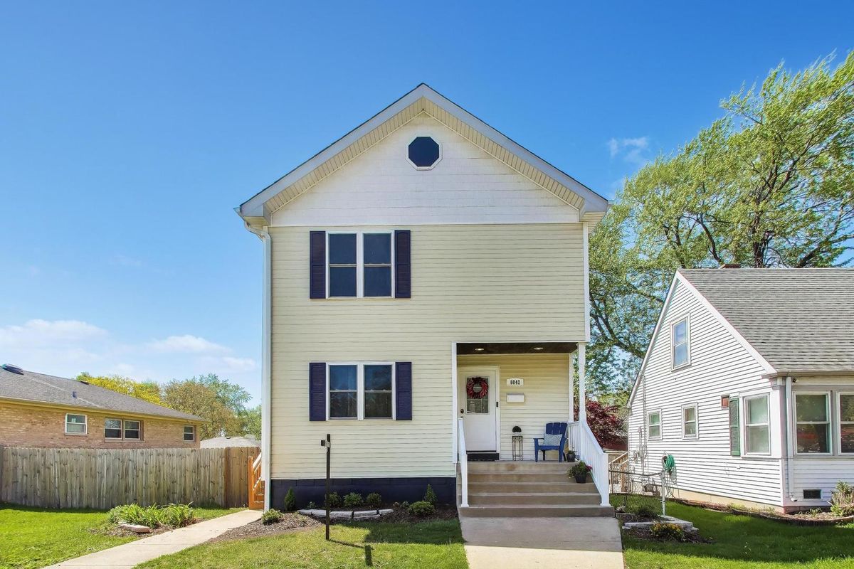 8842 S Talman Avenue, Evergreen Park, IL 60805