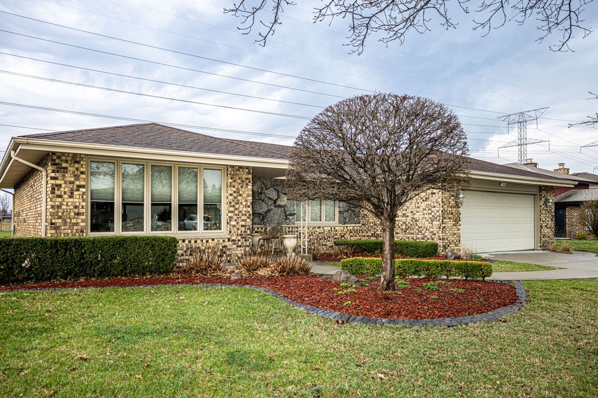 7525 Halesia Court, Orland Park, IL 60462