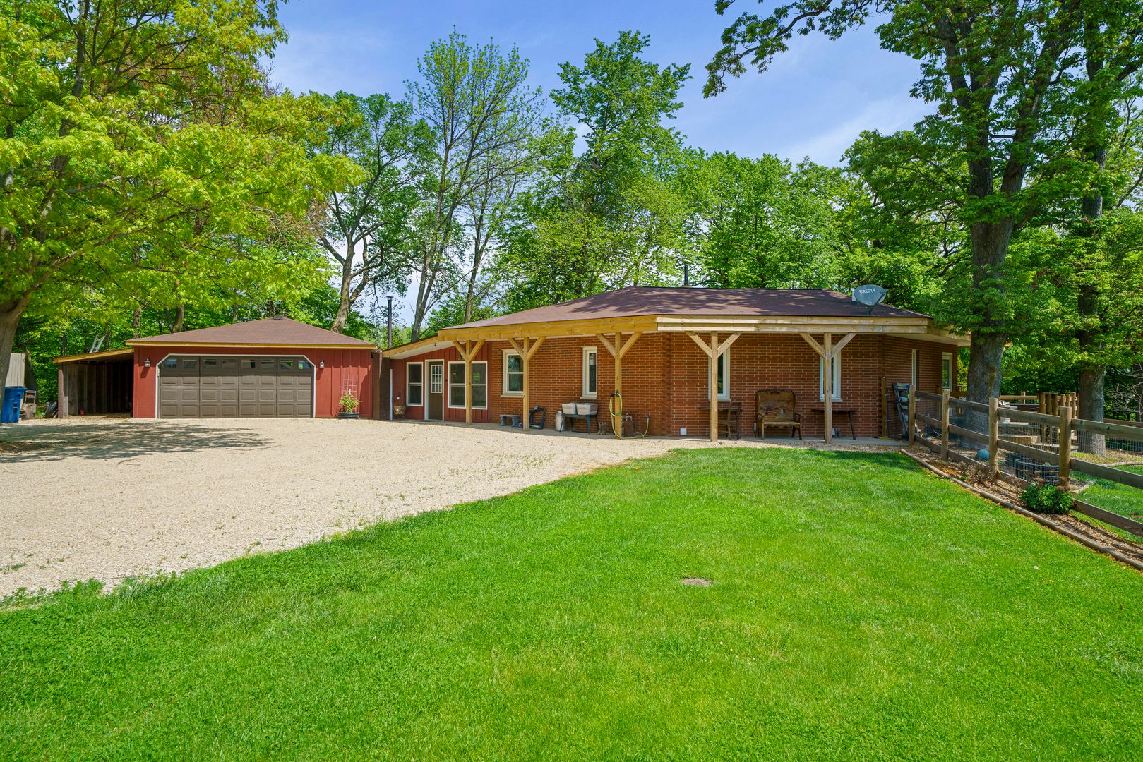 4444 E 1553rd Road — Earlville, IL 60518