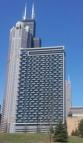 235 Van Buren Street, Chicago, IL 60607