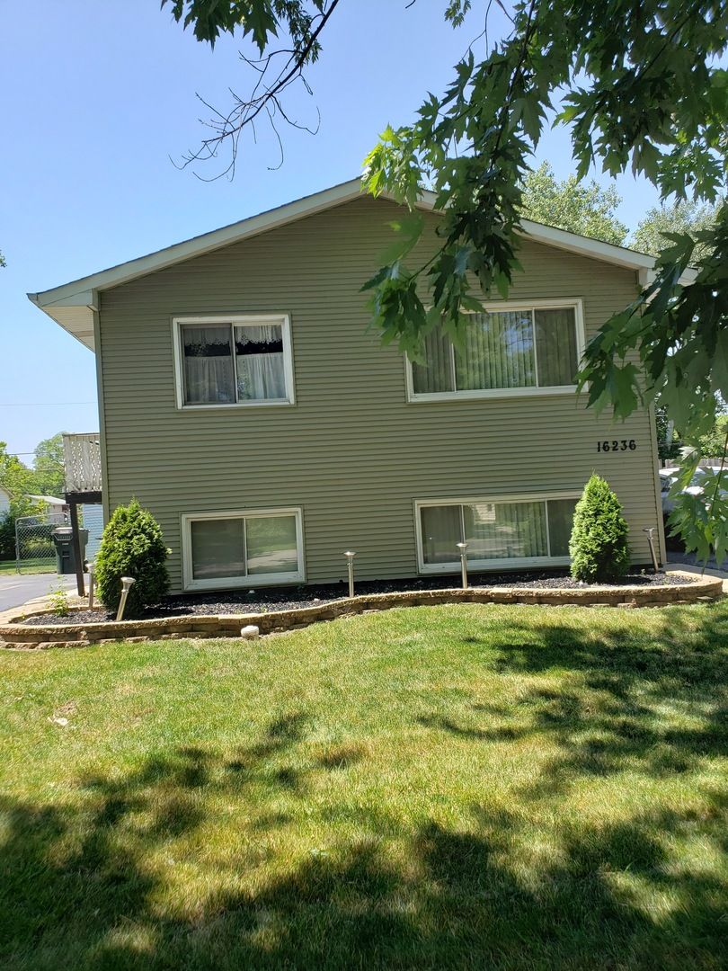 16236 S LATHROP Avenue — Markham, IL 60428