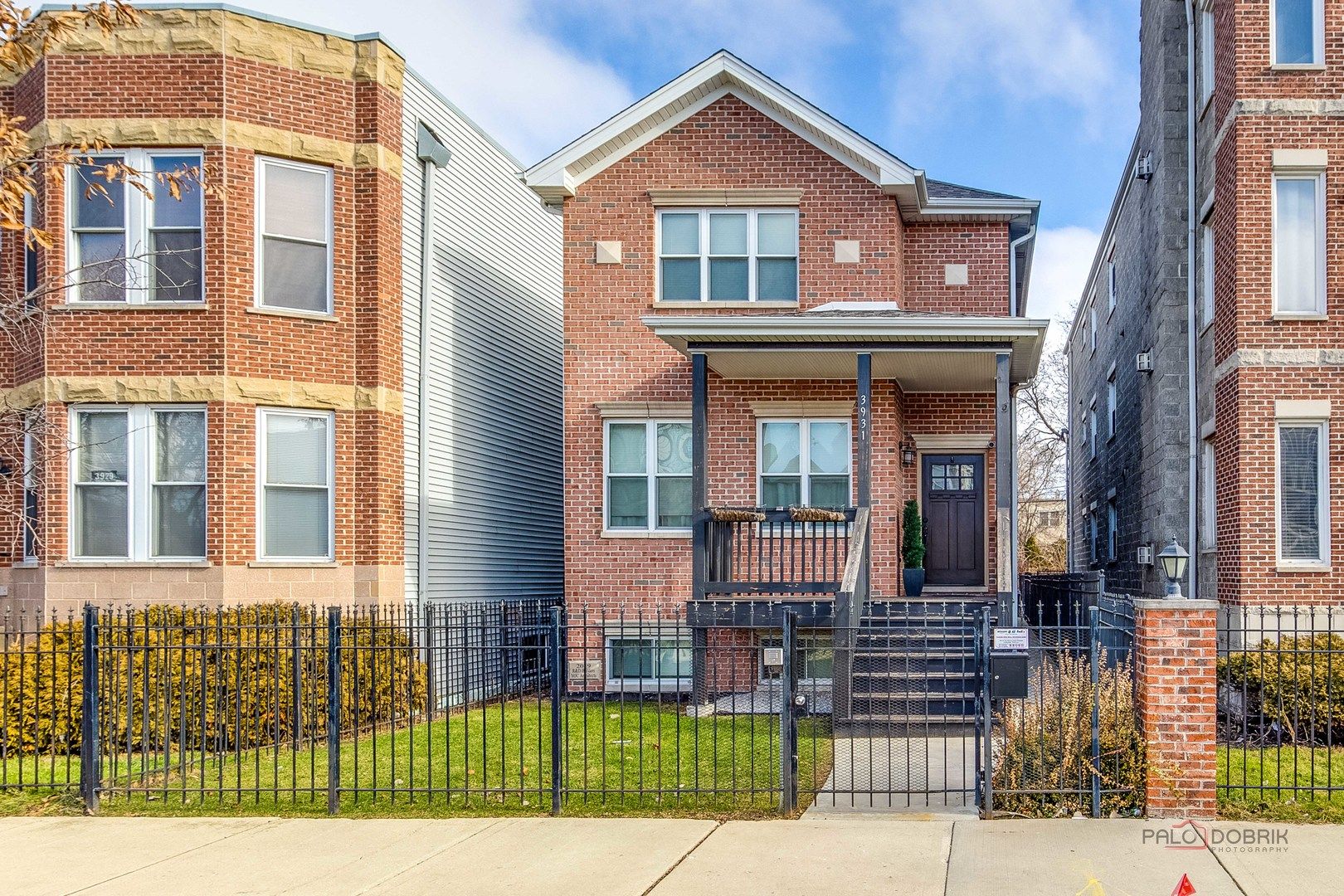 3931 S Wells Street — Chicago, IL 60609