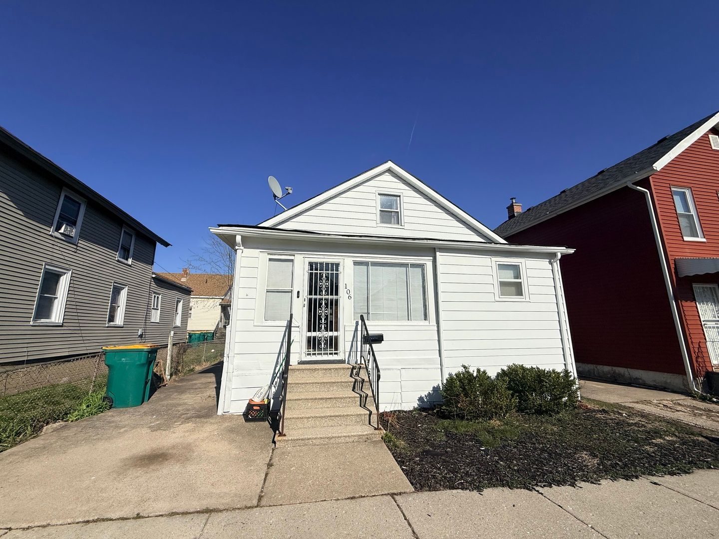 106 S Joliet Street W — Joliet, IL 60436
