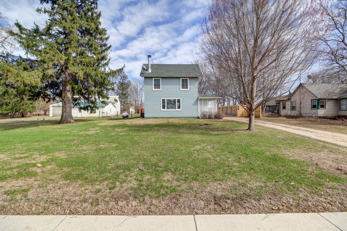 404 Main Street, Coleta, IL 61081