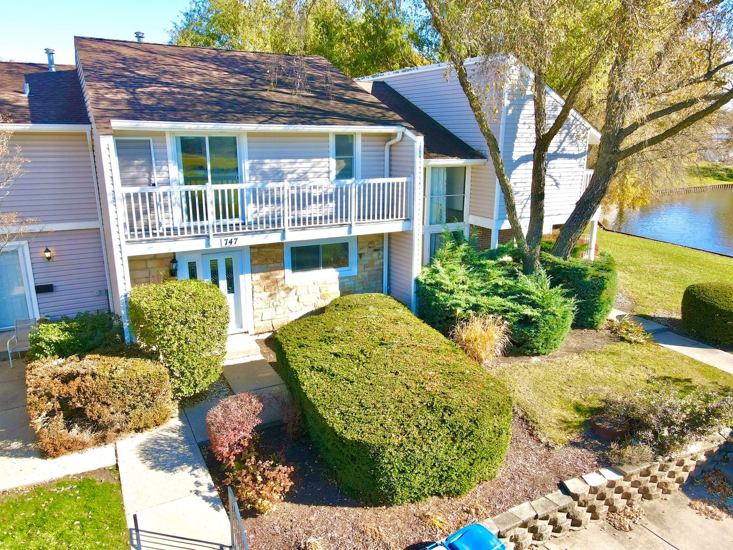 747 Cove Court — Bartlett, IL 60103