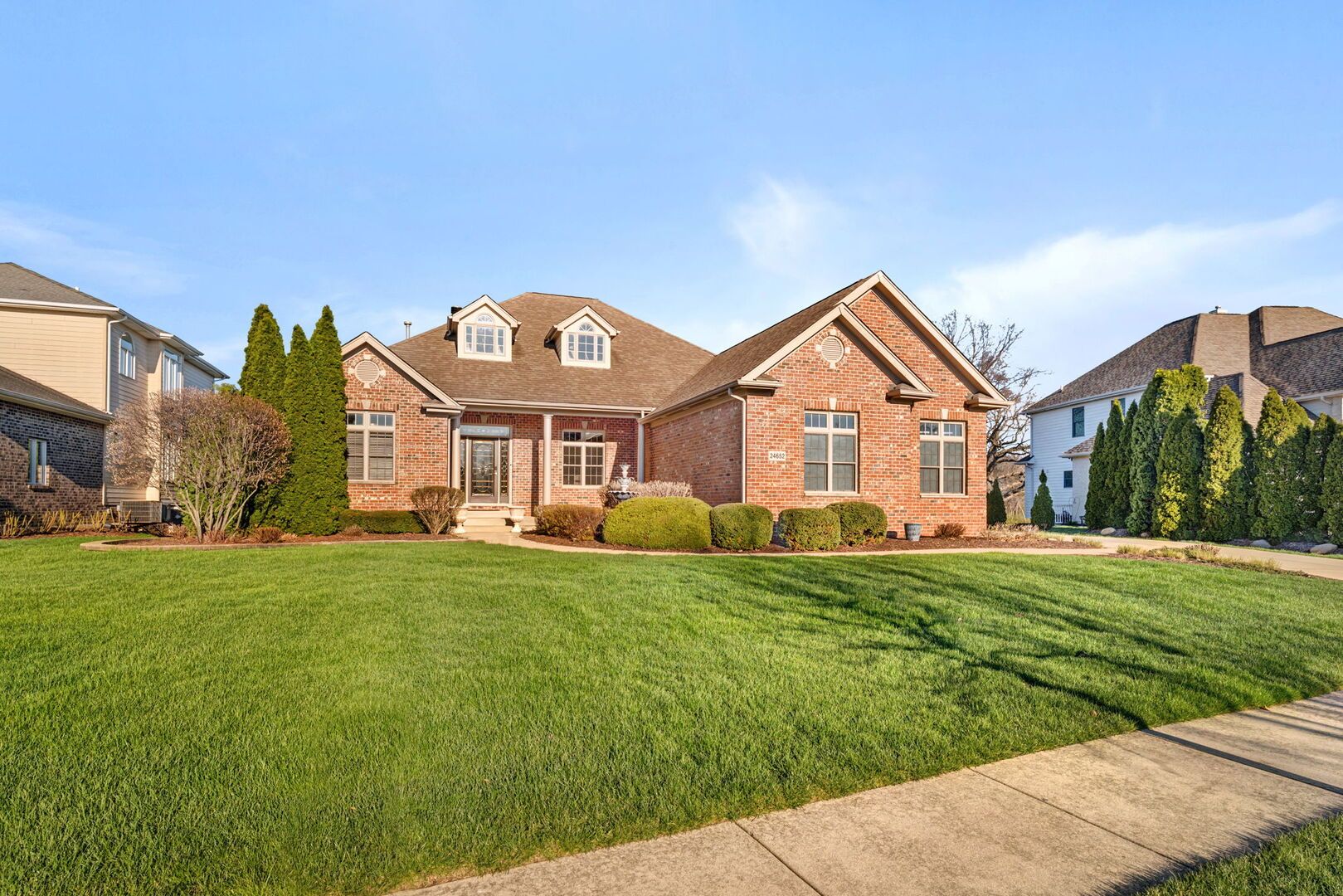 24652 Coachford Court — Shorewood, IL 60404