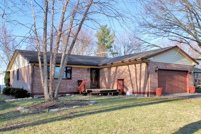 1652 Hilda Drive — Lake Holiday, IL 60548