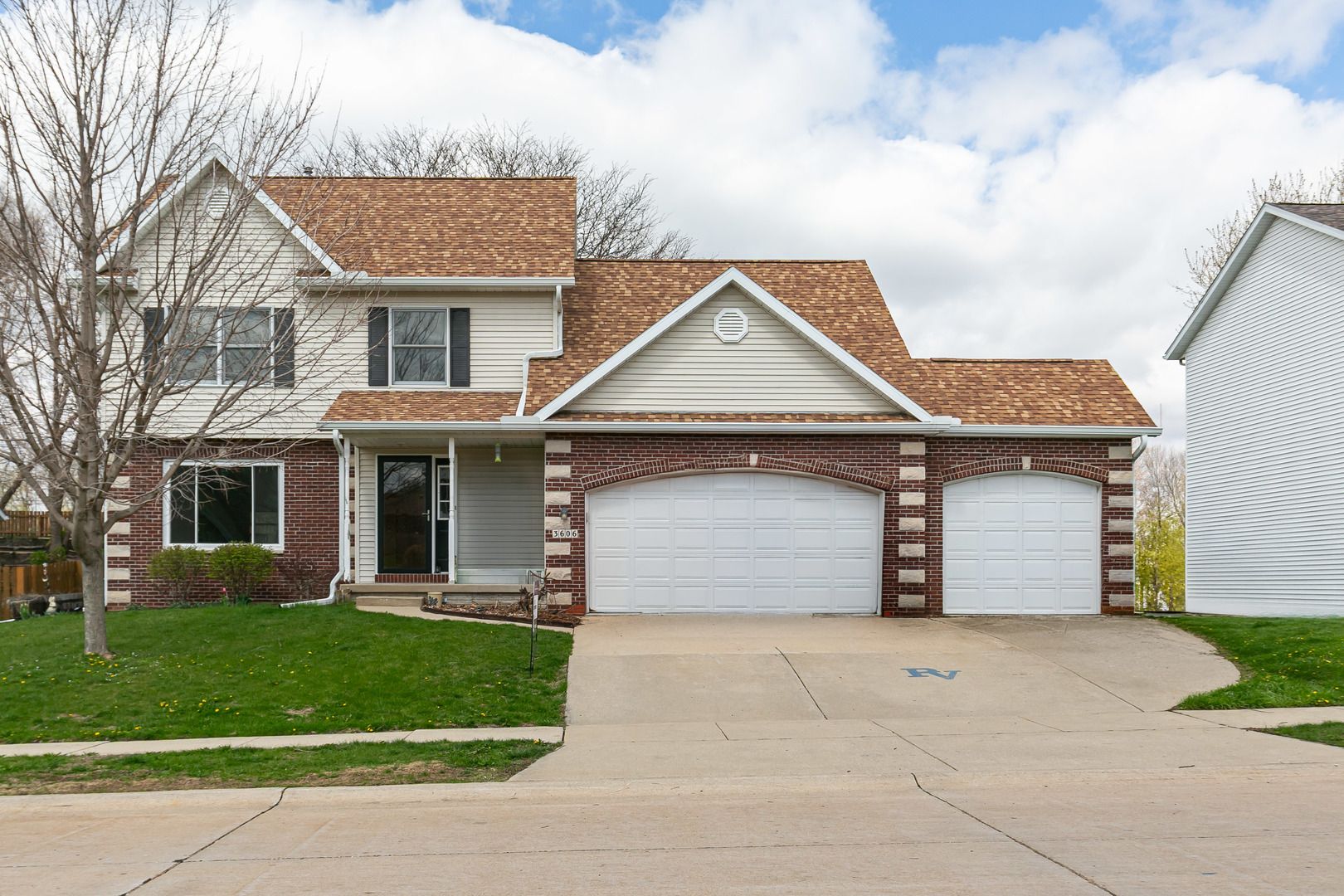 3606 Raleigh Avenue — Bettendorf, IA 52722