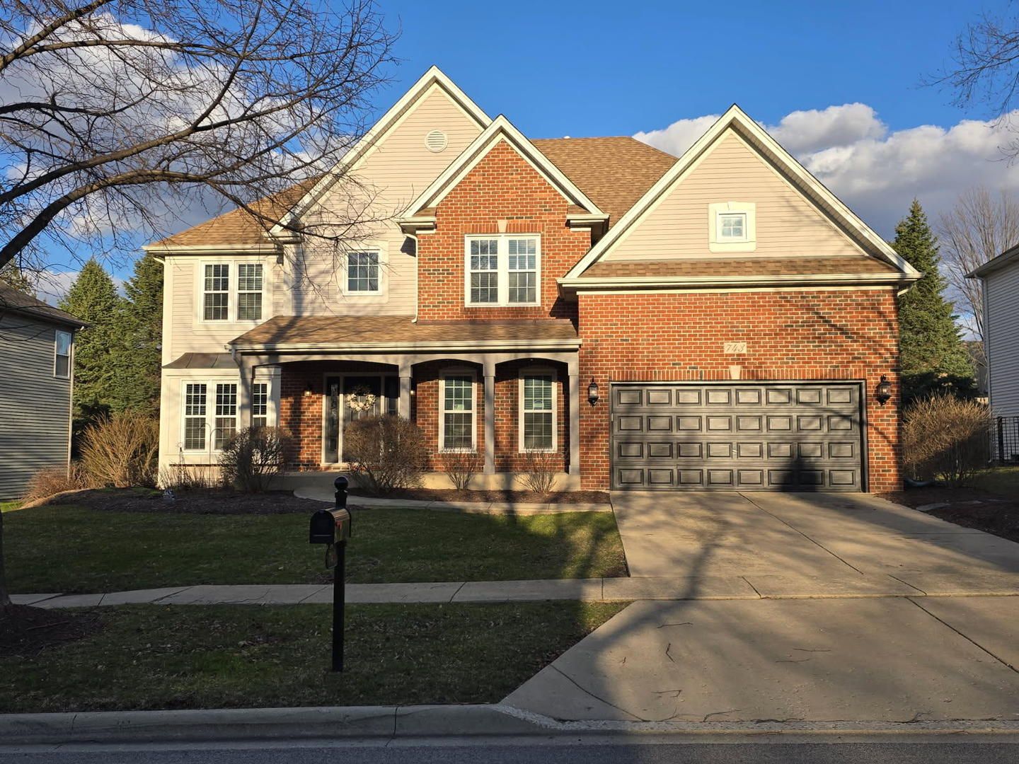 743 Chasewood Drive — South Elgin, IL 60177