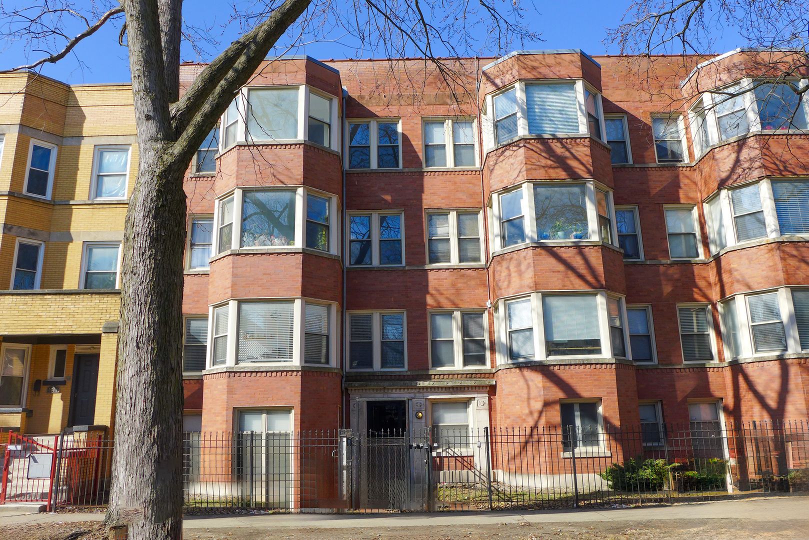 6210 S Evans Avenue #3 — Chicago, IL 60637