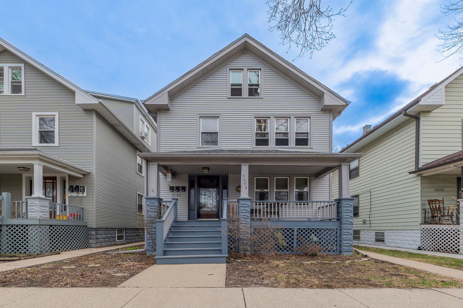 5055 W Argyle Street — Chicago, IL 60630