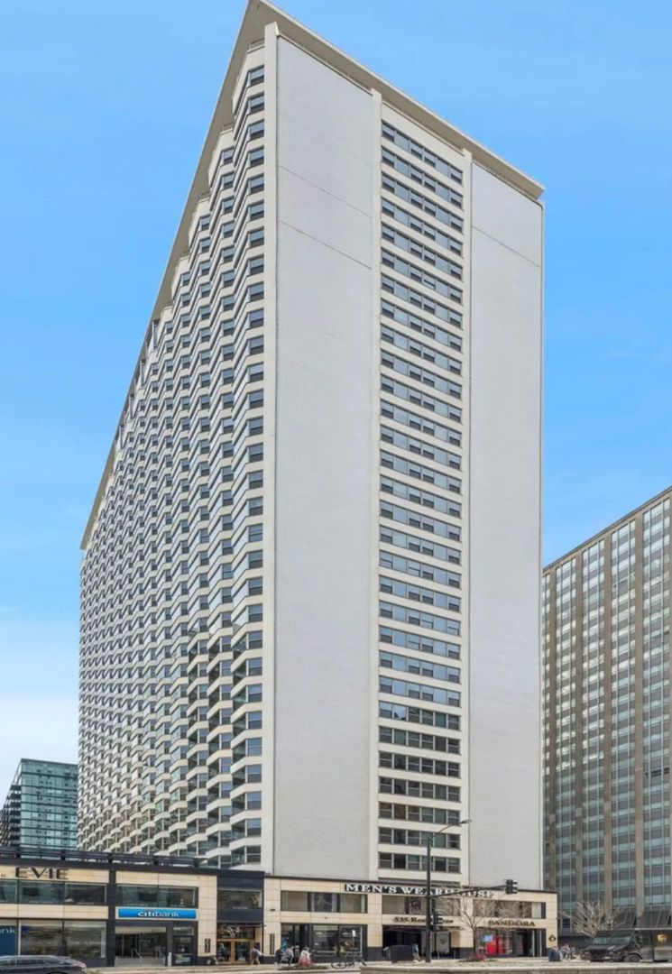 535 N Michigan Avenue #1403 — Chicago, IL 60611