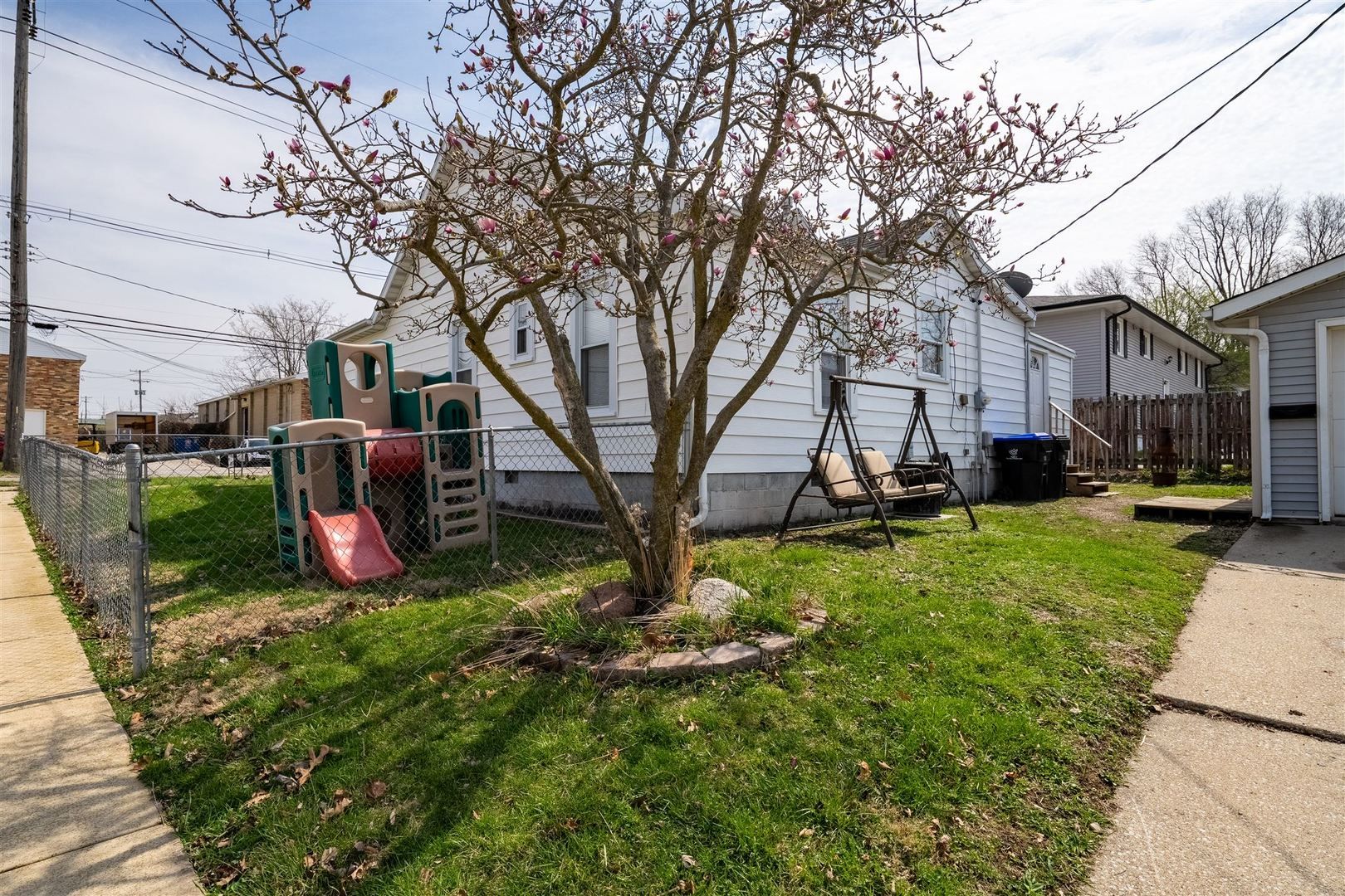 1101 Bunn Street — Bloomington, IL 61701