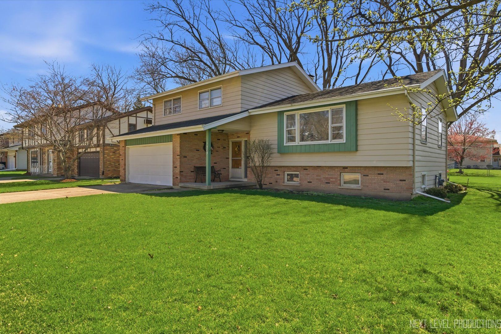 1575 Lin Lor Lane — Elgin, IL 60123