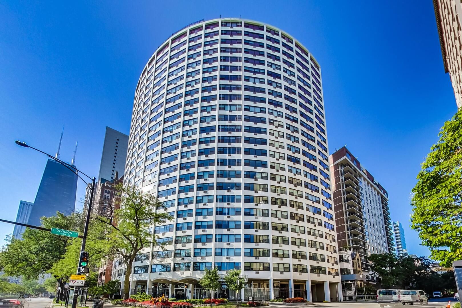 1150 N LAKE SHORE Drive #2B — Chicago, IL 60611
