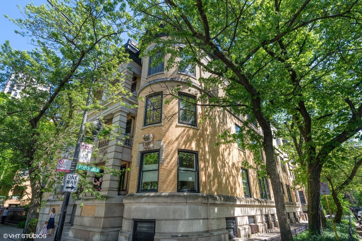 457 Fullerton Parkway, Chicago, IL 60614