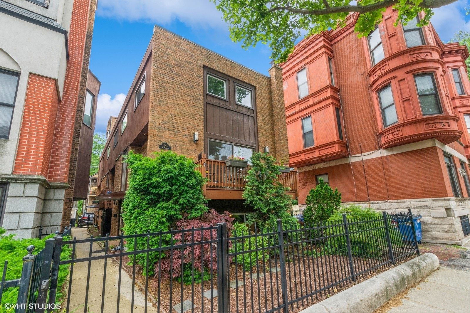 1045 W ALTGELD Street #A — Chicago, IL 60614