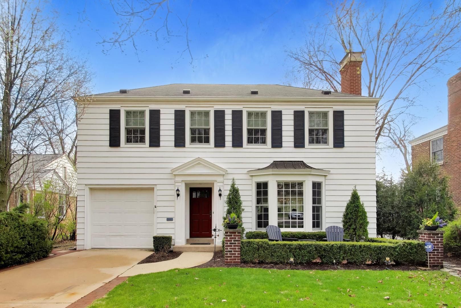105 Lakeside Place — Highland Park, IL 60035