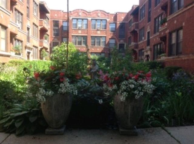 1130 PRATT Boulevard, Chicago, IL 60626