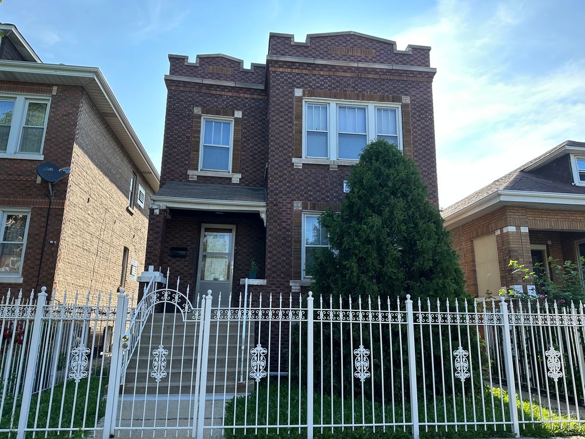 5349 Fairfield Avenue, Chicago, IL 60632