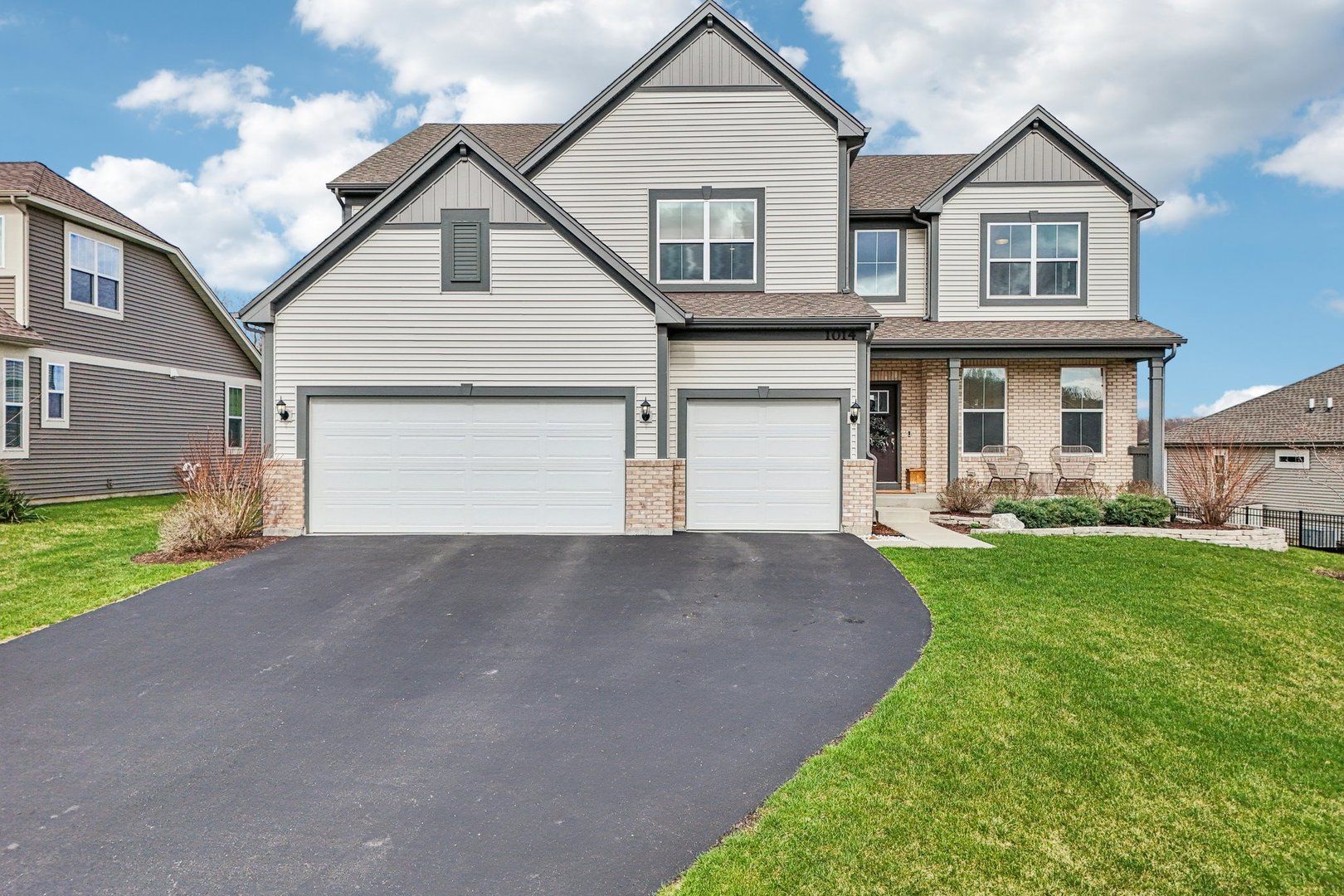 1014 Persimmon Court — Crystal Lake, IL 60012
