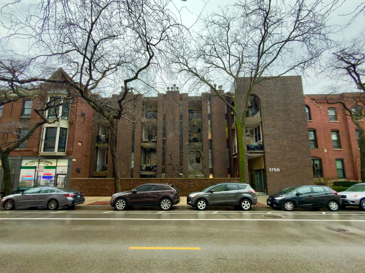 1750 Wells Street, Chicago, IL 60614