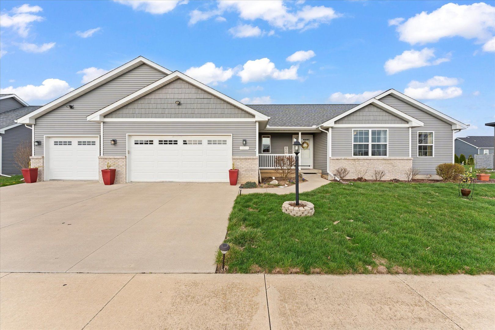 3503 S Deer Ridge Drive — Urbana, IL 61802